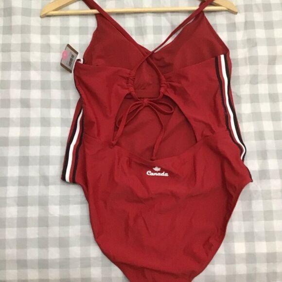 Swimsuit Canada one piece sport swimming suit red one piece bathing Canada large - Picture 5 of 15